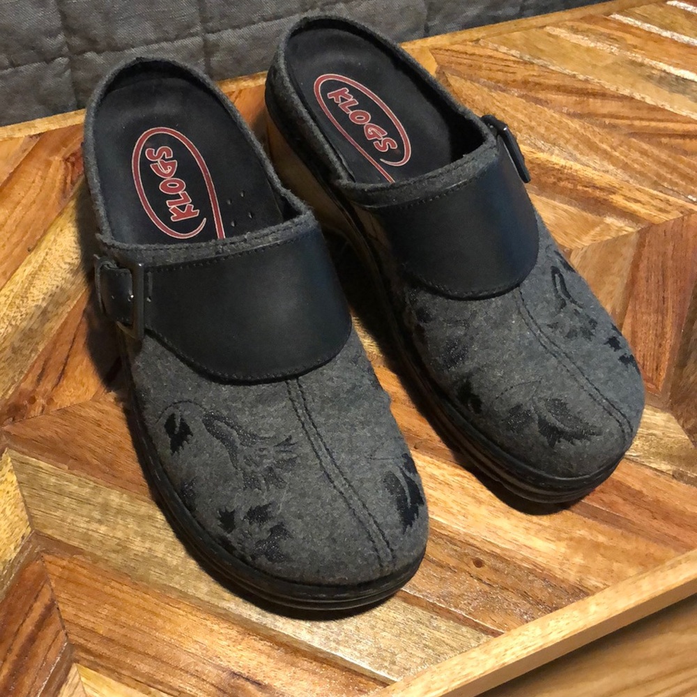 Klogs size 8.5 mules.